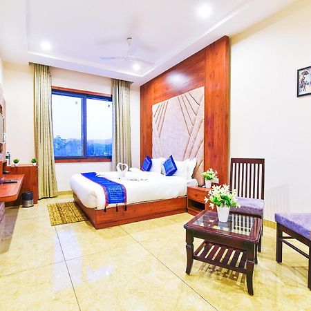 Hotel Remark Удайпур Екстер'єр фото